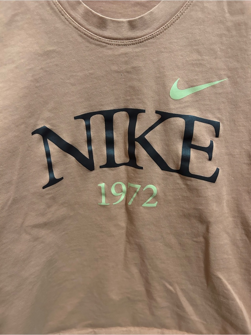 Nike Sportswear Classic Boxy Tee - Picture 2 of 8